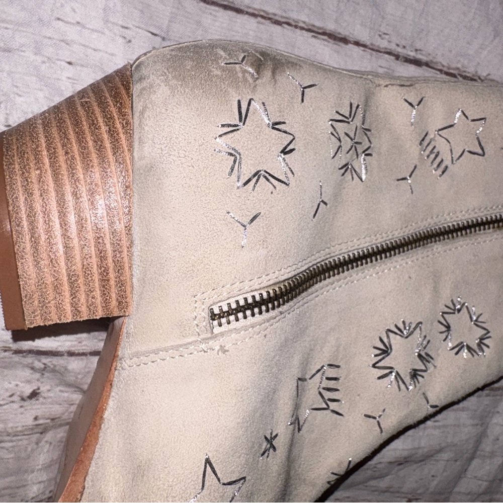 Free People silver star khaki colored bower booties 39(8.5) - Picture 6 of 8